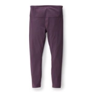 Athleta 7/8 Elation Tight in Purple (XS)